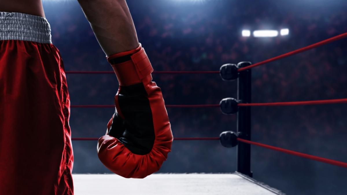 MMA-K&auml;mpfer Christian Lohsen wurde nach einem Trainingsunfall der Hosen entfernt. (Symbolbild) (Foto)