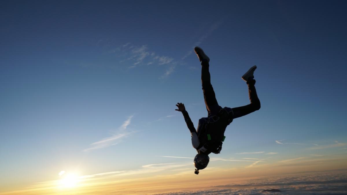 Eine junge Frau ist beim Skydiving in Durham t&ouml;dlich verungl&uuml;ckt. (Symbolfoto) (Foto)