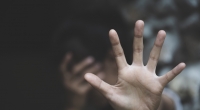 Eine 32-Jährige und ihr 22-jähriger Freund haben eine Frau vergewaltigt.