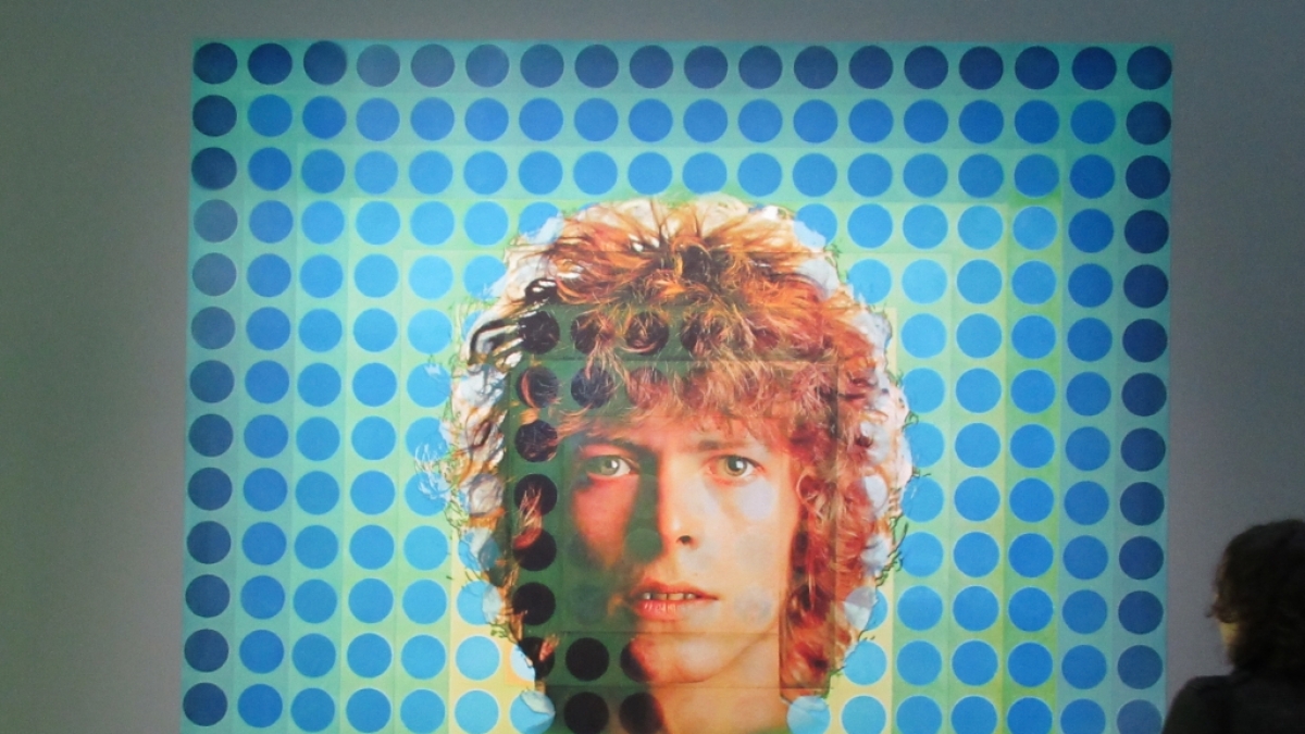 Was hat David Bowie mit Omikron zu tun? (Foto)