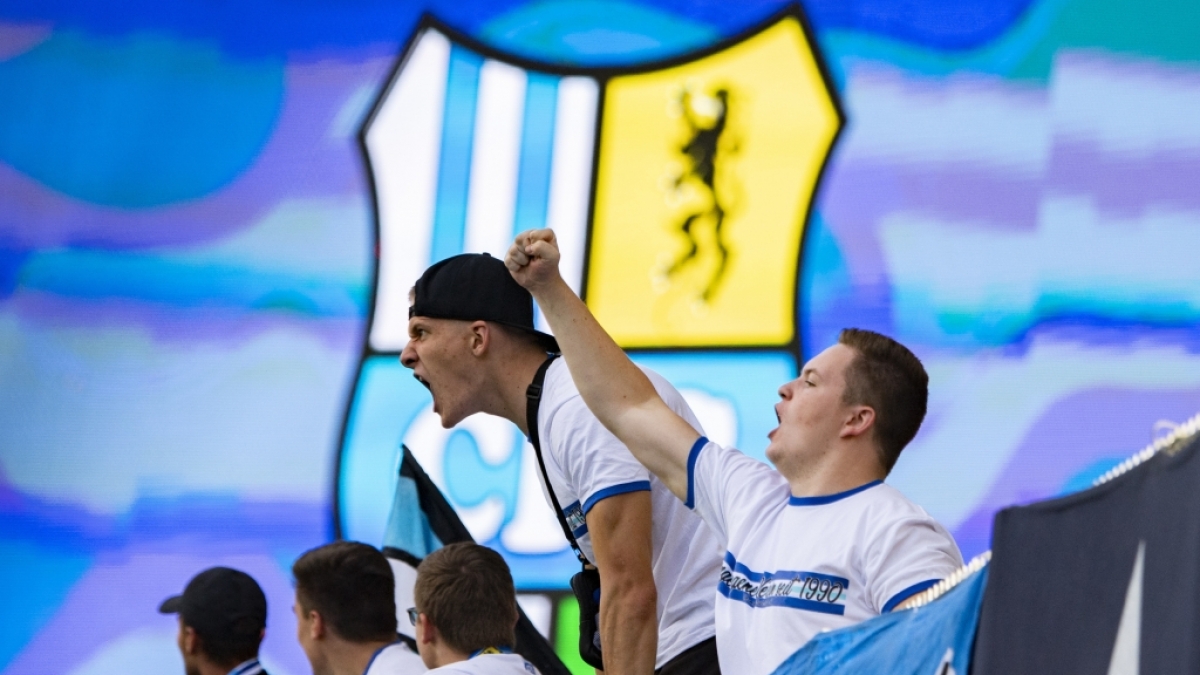Die Fans des Chemnitzer FC feuern ihre Mannschaft aus vollem Herzen an. (Symbolbild) (Foto)