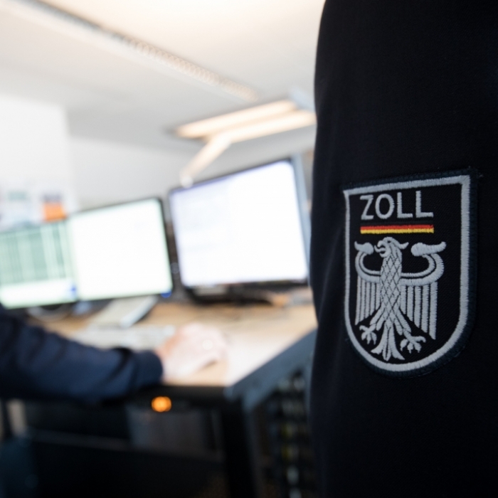 Zoll-Entdeckerwoche in Halle für Schüler während der Sommerferien kennenlernen