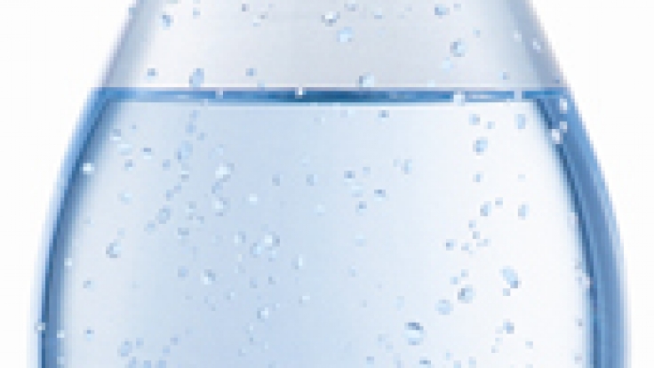 Bonaqa ist ein Tafelwasser und kann verschiene Wassersorten enthalten sowohl überall gemischt und abgefüllt werden.