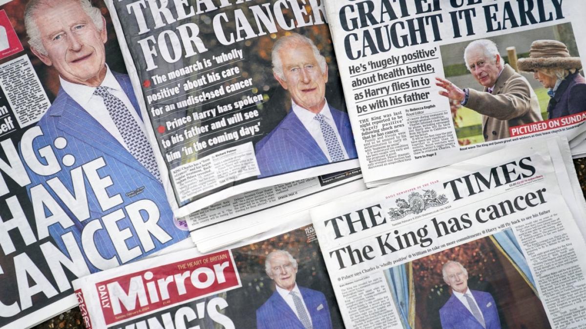 Die britische Presse druckte am Dienstag mehrfach das Foto ab, mit dem K&ouml;nig Charles III. seine Krebserkrankung publik machte. Ist darauf eine versteckte Botschaft zu erkennen? (Foto)