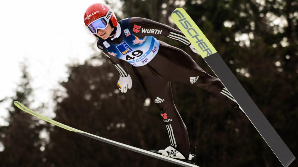Katharina Althaus gl&auml;nzte beim FIS Silvester Tournament 2021 der Skisprung-Damen - wie wird sich die Oberstdorferin bei der 2. Silvester-Tour 2022/23 schlagen? (Foto)