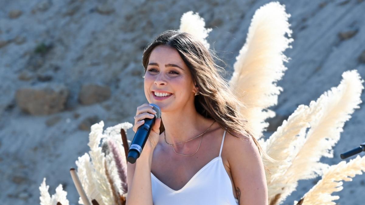 Lena Meyer-Landrut hat sich in den sozialen Medien mit einem sexy Outfit pr&auml;sentiert. (Foto)