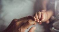 Eine 63-Jährige aus Berlin ist zum 9. Mal Mutter geworden.
