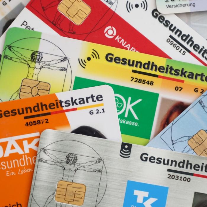 So üppig machen sich die Krankenkassen-Chefs die Taschen voll
