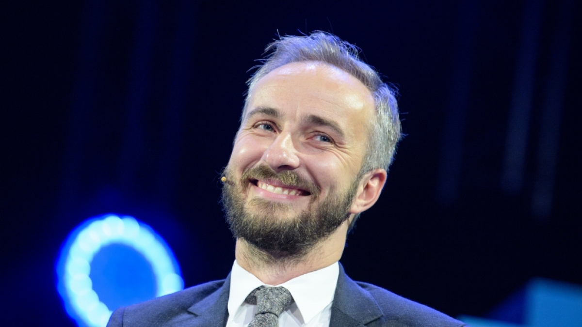 Jan B&ouml;hmermann parodiert die Ehrlich Brothers. (Foto)