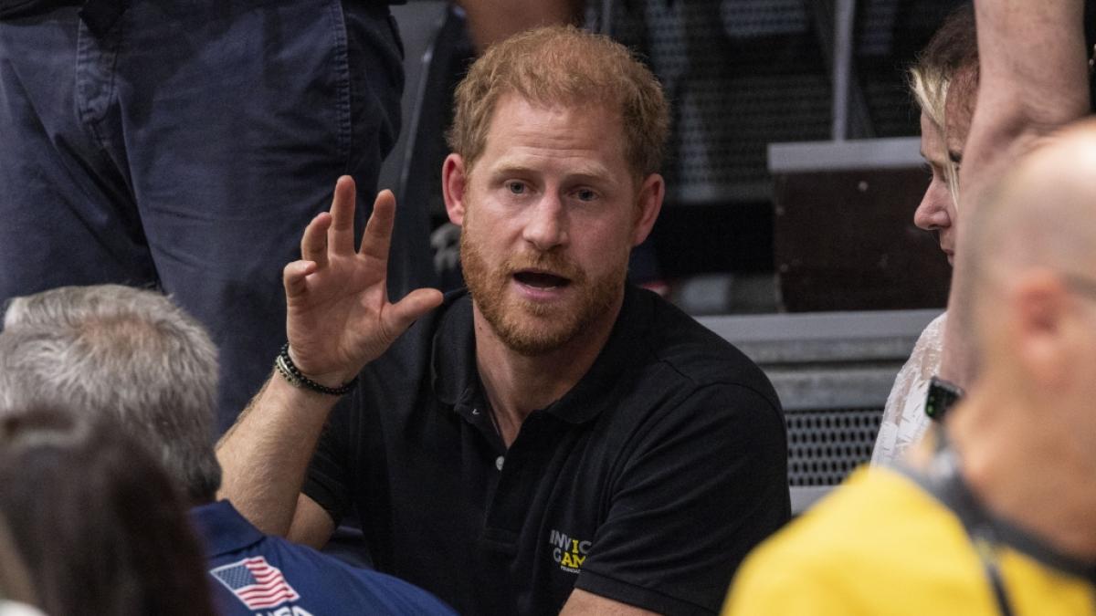 Da hilft kein Betteln und Flehen: Prinz Harry hat sich selbst zum royalen Au&szlig;enseiter gemacht und wird nie wieder in den Palast zur&uuml;ckfinden, wie Ex-Butler Paul Burrell sagt. (Foto)