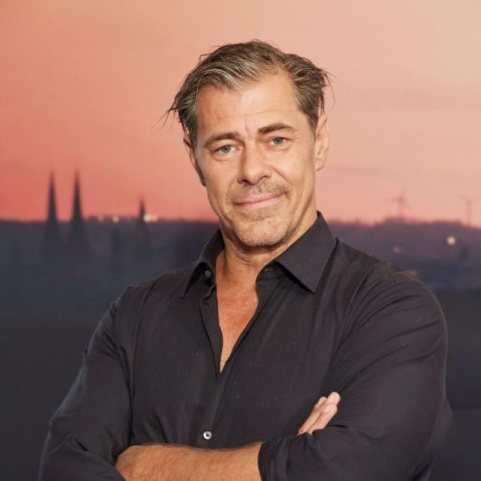 7 Kinder von 6 Frauen - so lebt der Schauspieler abseits der Kameras