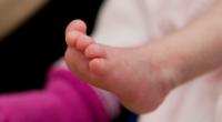 Weil sie ihr Kind nicht lieben konnte, soll eine Mutter ihr Baby brutal gefoltert haben (Symbolbild).