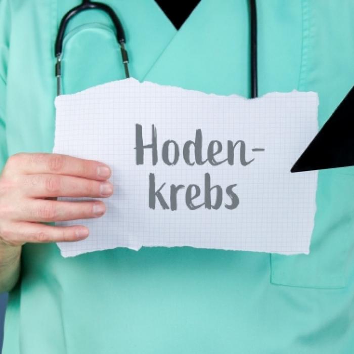 OnlyFans-Star entdeckt Hodenkrebs beim intimen Videocall