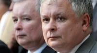 Wie ein Ei dem anderen: Die Brüder Jaroslaw (l) und Lech Kaczynski.