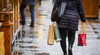Das traditionelle Weihnachtsshopping läuft auf Hochtouren - doch dieses Jahr könnte es ziemlich teuer werden.