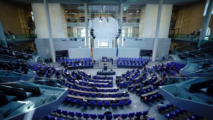 Heute hat der Bundestag für die Verlängerung der epidemischen Lage gestimmt.