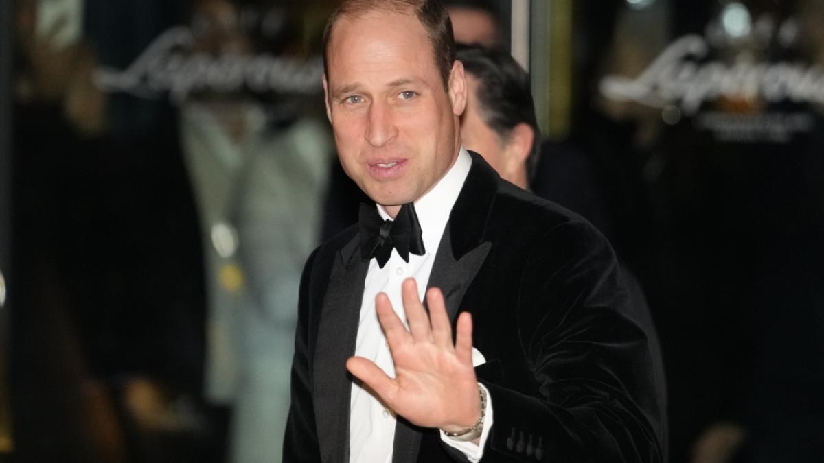 William, Prinz von Wales, wirkte bei der Wohlt&auml;tigkeitsgala der London Air Ambulance k&ouml;rperlich angeschlagen. Der Stress der vergangenen Tage war ihm deutlich anzusehen. (Foto)