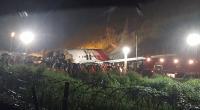 Nach dem Absturz eines Passagierflugzeugs in Indien sind mindestens 17 Todesopfer zu beklagen.