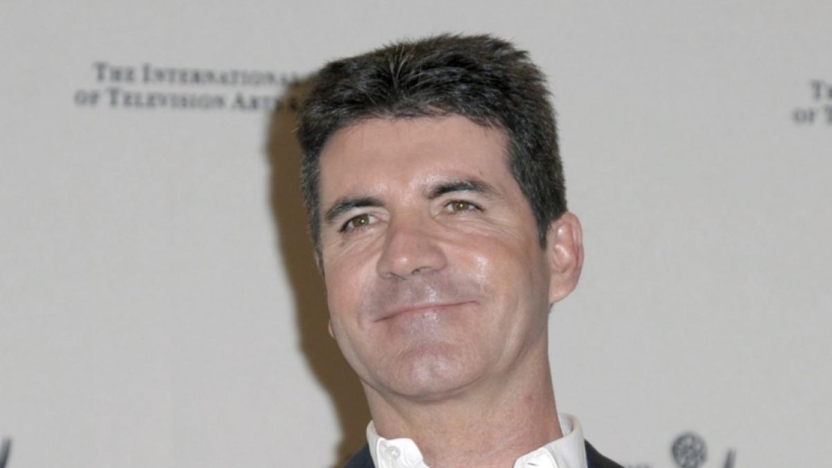 Simon Cowell verletzte sich erneut nach einem Unfall mit dem E-Bike. (Foto)