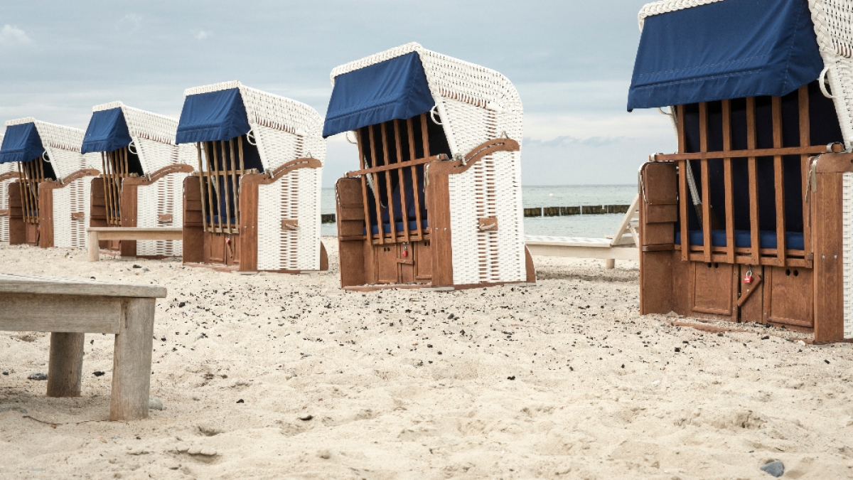 Auch ein bedeckter Himmel kann am Meer seinen Reiz haben. (Foto)