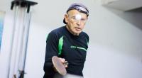 Günter Wallraff spielt in seiner Freizeit gern Tischtennis, auch gegen prominente Gegner wie Karl Lauterbach oder Kai Diekmann.