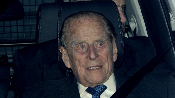 Prinz Philip, der Herzog von Edinburgh, wurde ins Krankenhaus gebracht.