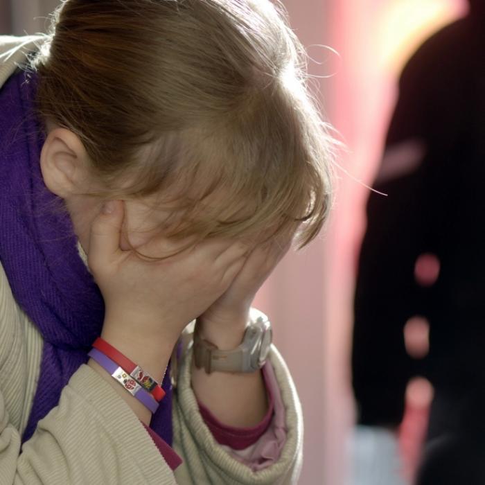Gleich 2 Mal! Bruder schwängert behinderte Schwester