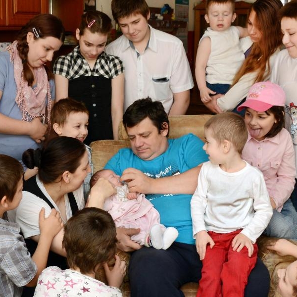 Leipziger Großfamilie freut sich über 13. Kind
