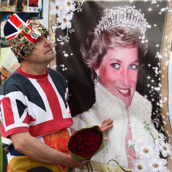 Lady Di von Kinder-Killer verehrt