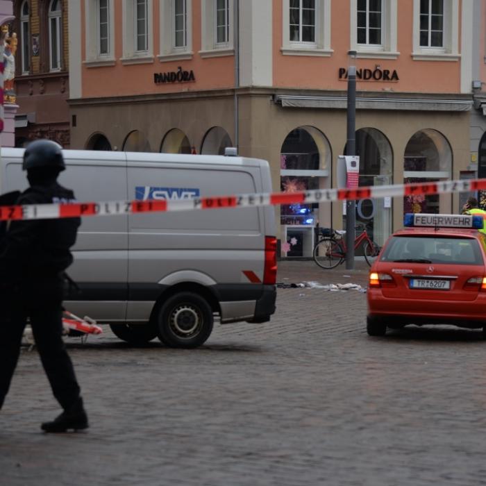 Er überfuhr eiskalt fünf Menschen! DAS wissen wir über den Täter