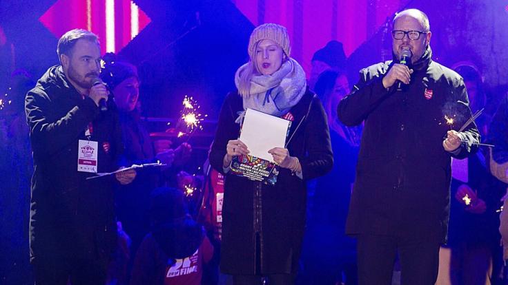 Der Bürgermeister von Danzig (l.) wurde bei einem Charity-Event niedergestochen.