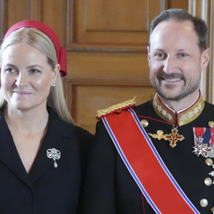 Trennung unausweichlich? Kronprinzessin ohne Chance auf Thron laut Royals-Experte