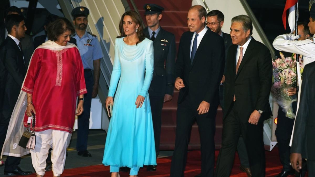 Prinz William und Herzogin Kate begannen am Montag, unter strengen Sicherheitsbedingungen ihre fünftägige Reise nach Pakistan. (Foto)