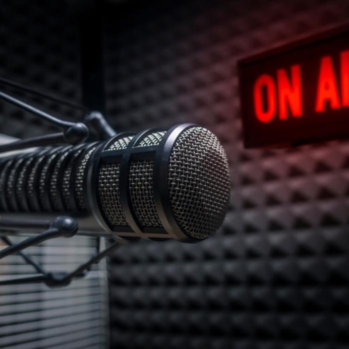 Tod live auf Sendung! Radio-Moderator stirbt während Show