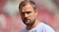 Bo Svensson gibt als Cheftrainer von Mainz ein Interview.