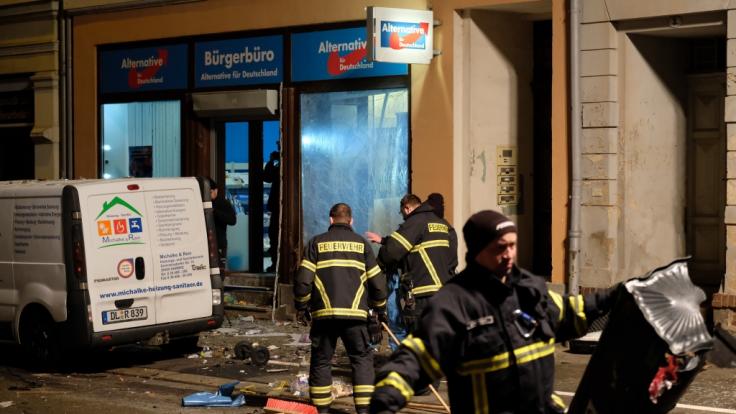 Vor einem AfD-Büro im sächsischen Döbeln hat es am Donnerstagabend den 03.01.2018 eine Explosion gegeben.