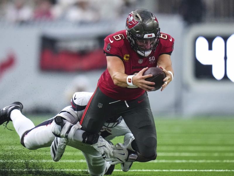 Tampa Bay Buccaneers gegen Pittsburgh Steelers: wieder im Einsatz in der NFL