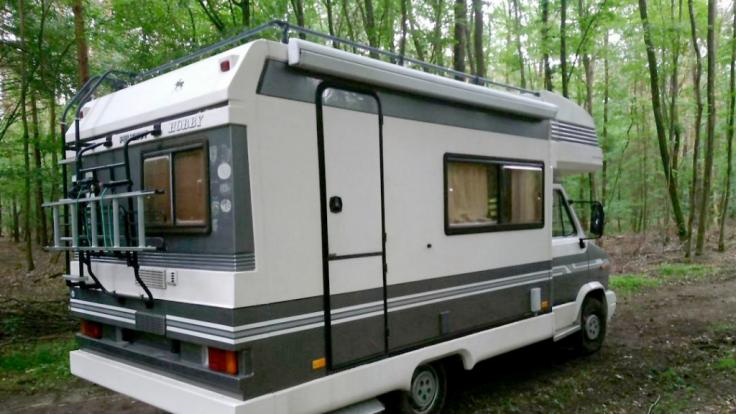 Auf Rügen wurde ein Mann von seinem Wohnmobil überrollt. (Symbolfoto)