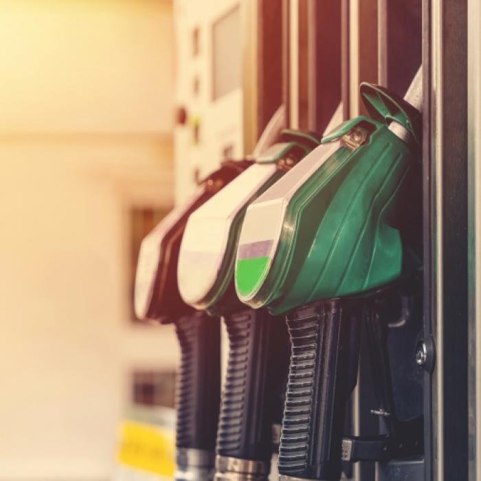 ADAC schlägt Alarm! Spritpreise krachen erneut nach oben