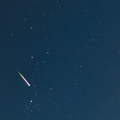 Magisch-schöner Geminiden-Schauer erleuchtet den Himmel