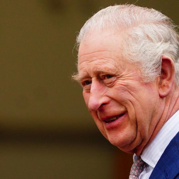 Monarch wirft Prinz Harry und Meghan Markle eiskalt raus