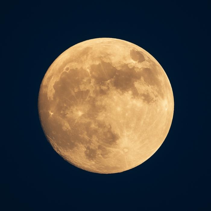 So groß und hell strahlte der Oktober-Vollmond