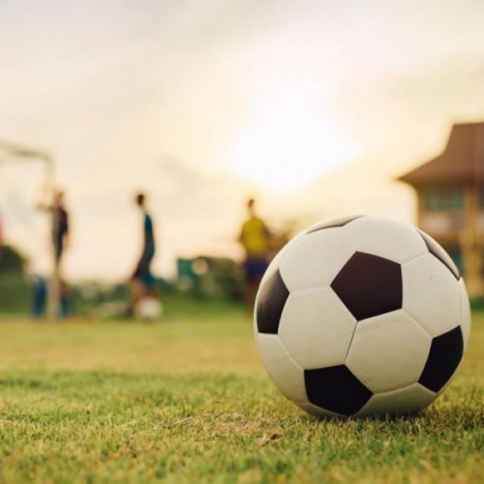 Fußball-Star (22) stirbt im Training / Putin opfert 100.000 Soldaten / Royales Babyglück enthüllt