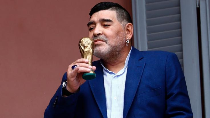 Der argentinische Fußball-Star Diego Maradona ist im Alter von 60 Jahren gestorben.
