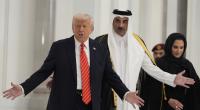 Bekommt Donald Trump (l.) persönlich eine neue Präsidentenmaschine vom Emir von Katar, Scheich Tamim bin Hamad Al Thani (r.), geschenkt? Das amerikanische Staatsoberhaupt ist aufgrund solcher Berichte empört.