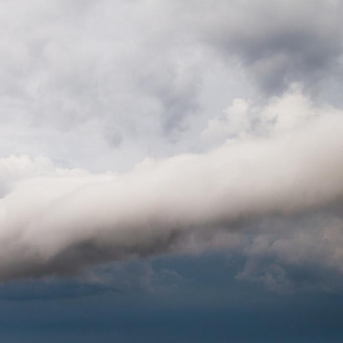 Spektakuläre Aufnahmen! Gigantische Rollwolke schockt Touristen