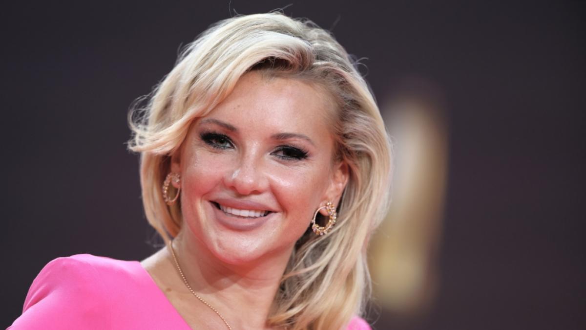 Evelyn Burdecki genie&szlig;t ihren Urlaub. (Foto)