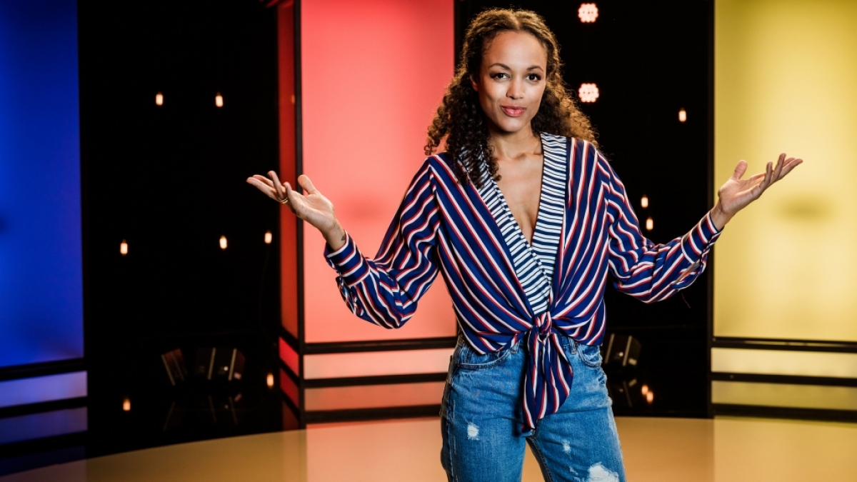 Moderatorin Milka Loff Fernandes pr&auml;sentiert am Montagabend die Datingshow "Naked Attraction". (Foto)