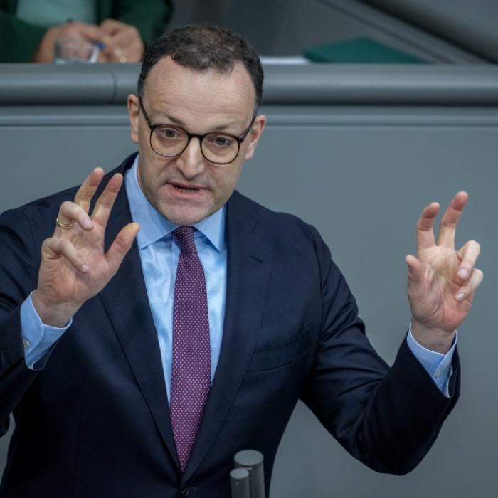 Kurz vor Skandal-Treffen: Jens Spahn wettert wegen Trump-Vergleich