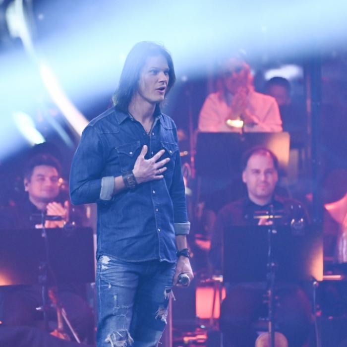 Rocker mit Herz! Für SIE singt sich der TVOG-Star die Seele aus dem Leib